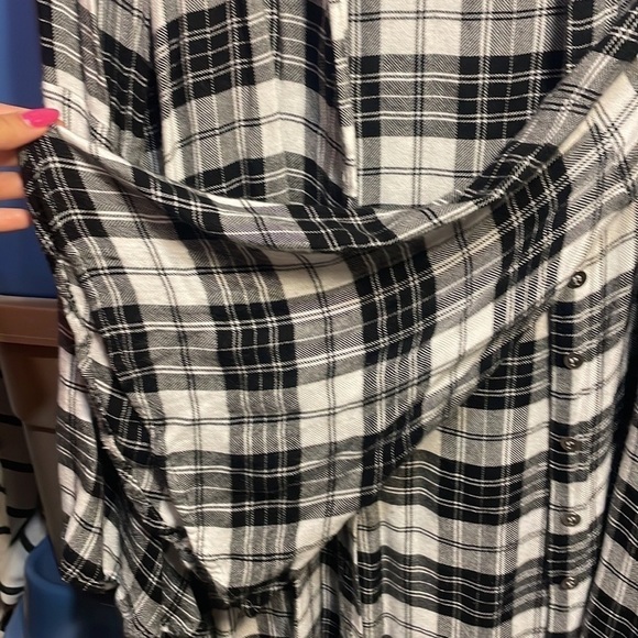 LULUS Black‎ & White Plaid Midi Button Down Cardigan - Picture 6 of 12